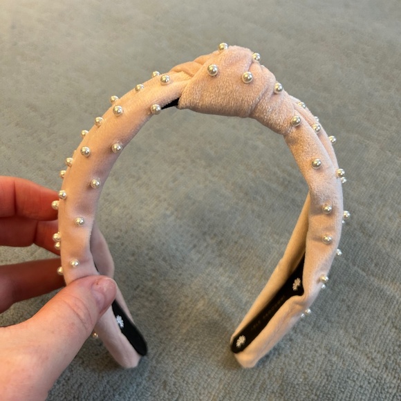 Lele Sadoughi light pink with pearls - Picture 1 of 6